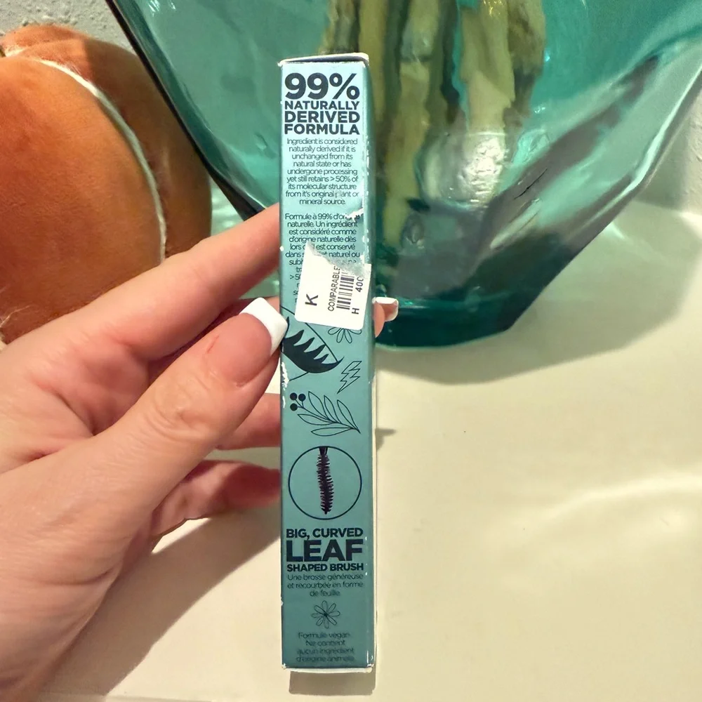 Urban Decay Wild Lash Vegan Plant Powered Volumizing Mascara Black NEW